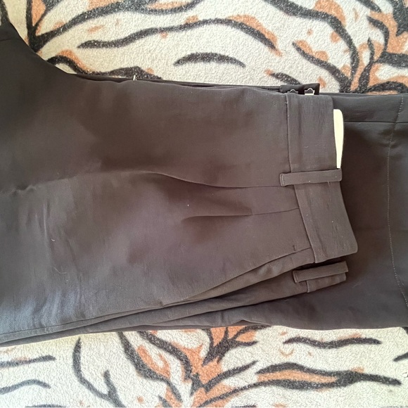 Effortless Aritzia Pants Size 10 - Picture 4 of 4